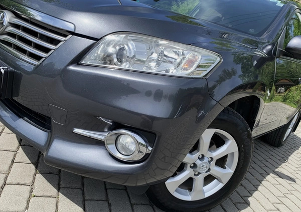 Toyota RAV4 cena 44900 przebieg: 230000, rok produkcji 2010 z Jasło małe 781